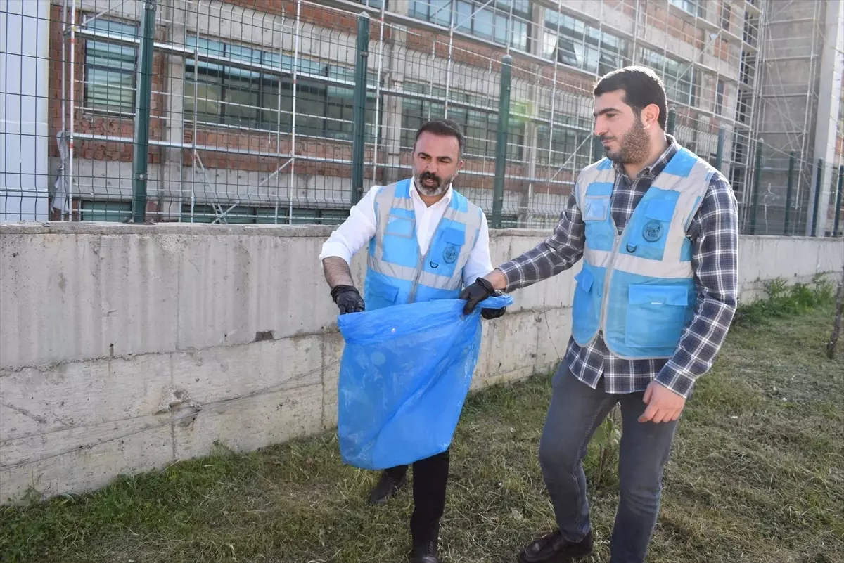 Dünya Çevre Günü'nde Bitlis'te Temizlik Etkinliği