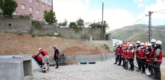 Bitlis'te Öğretmenler AFAD Gönüllüsü Oluyor