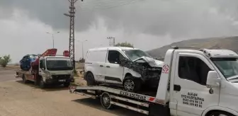 Adilcevaz'da Trafik Kazası: 2 Ölü, 1 Yaralı