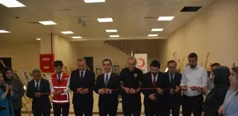 Bitlis'te 'Gülümsemem Olur Musun İyilik Projesi' Sergisi Açıldı