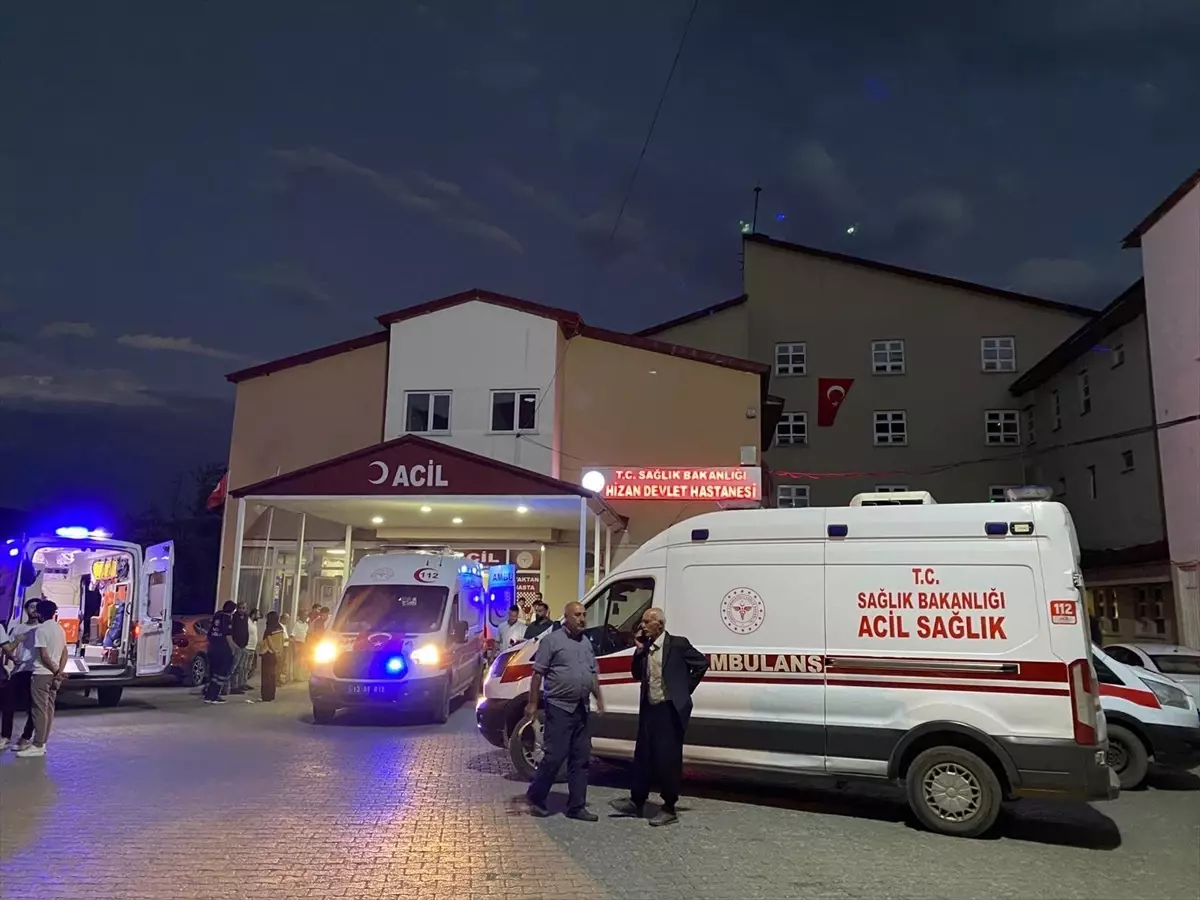 Bitlis'te Tarım Aracının Devrilmesiyle 7 Kişi Yaralandı