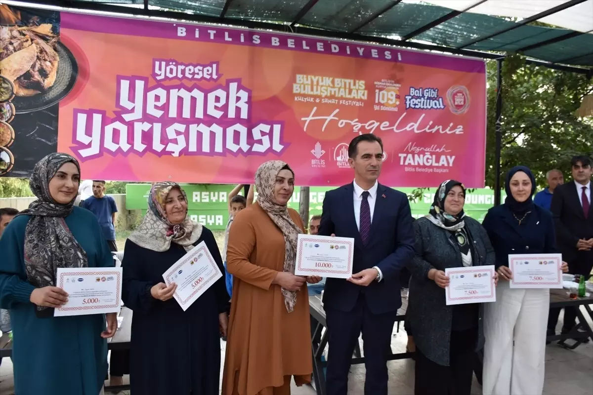 Bitlis'te Yöresel Yemek Yarışması Düzenlendi