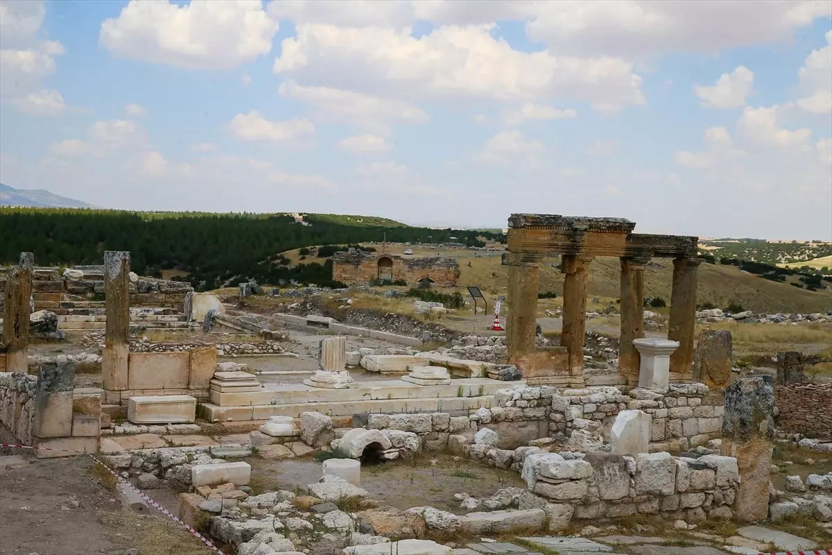 Blaundos Antik Kenti'nde Yeni Arkeolojik Buluntular