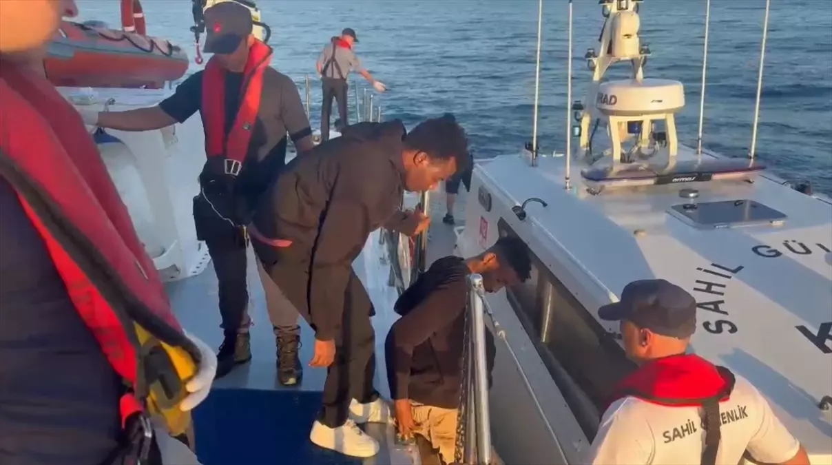 Bodrum Açıklarında 19 Düzensiz Göçmen Yakalandı