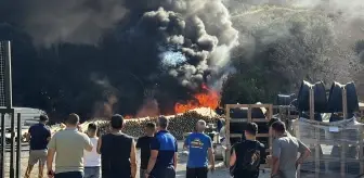 Bodrum'da Plastik Boru Depolama Alanında Yangın Çıktı