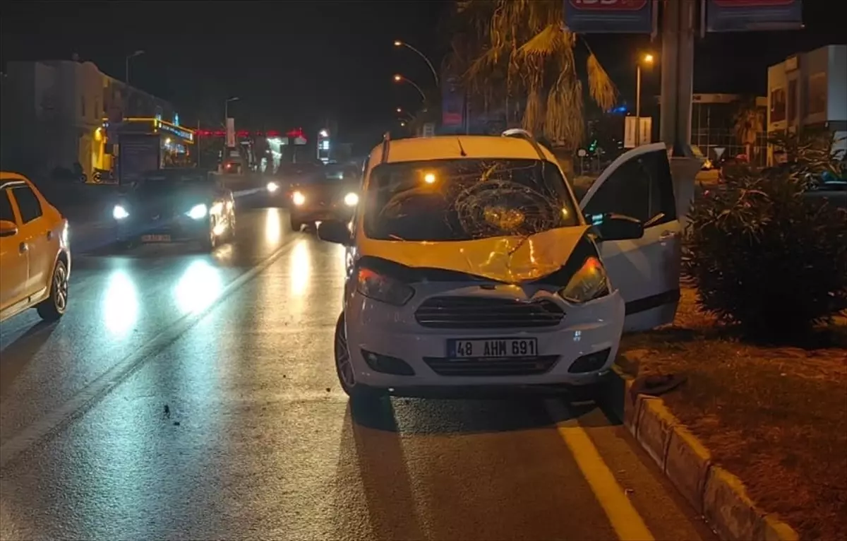 Bodrum'da Yolun Karşısına Geçmeye Çalışan Kadın Otomobilin Çarpması Sonucu Hayatını Kaybetti