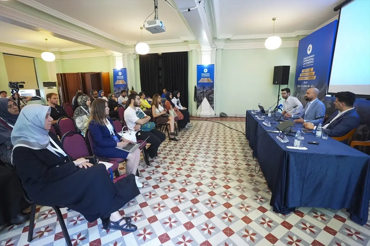 Uluslararası Hukuk Konferansı'nda Sivil Toplumun Rolü Tartışıldı