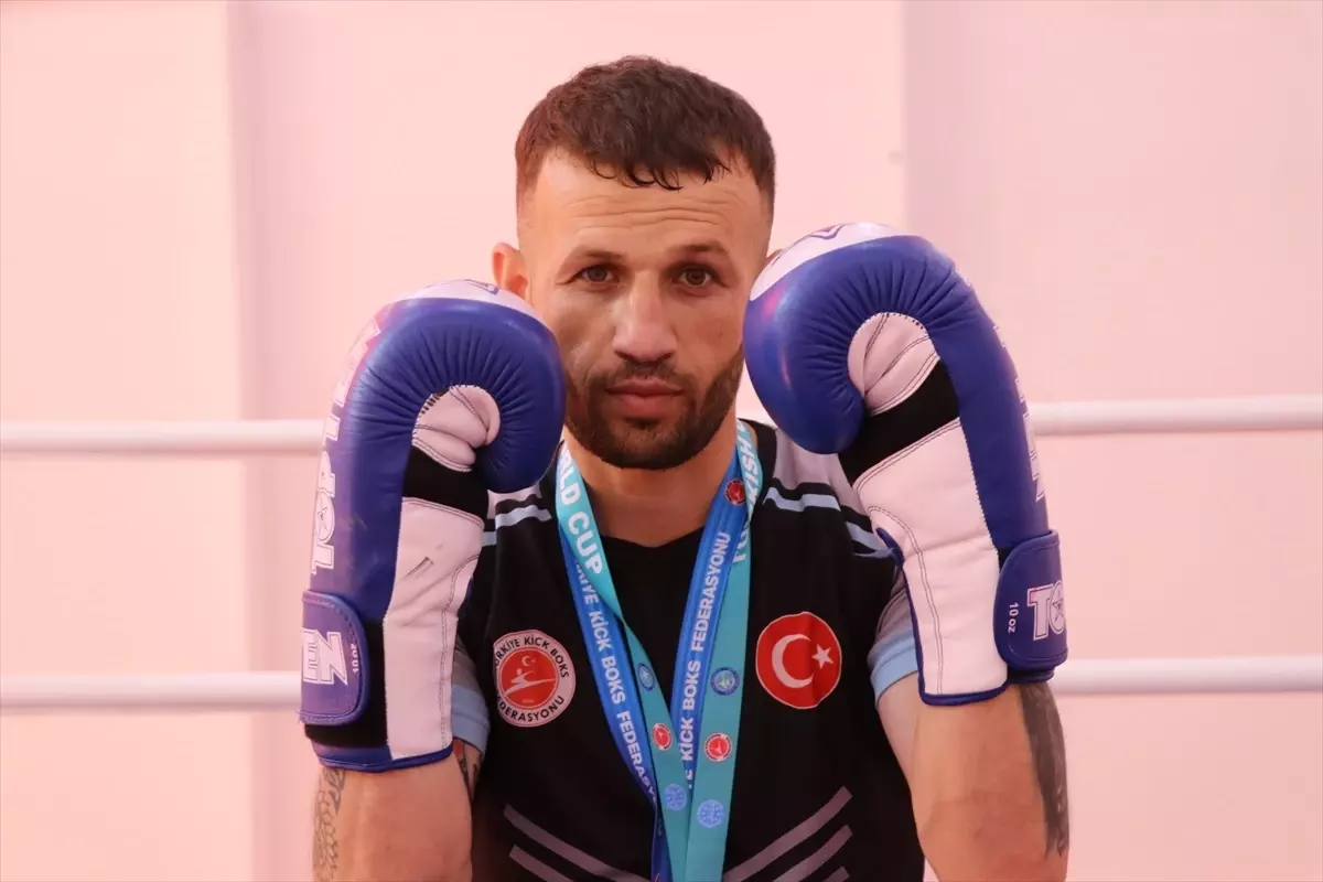 Siirtli Muharrem Solgun, Kick Boks Dünya Üçüncüsü Oldu!
