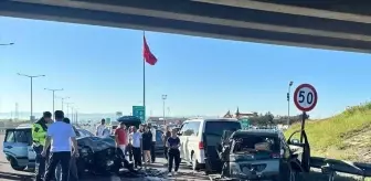 Bolu'da 4 Araçlı Trafik Kazasında 1 Kişi Hayatını Kaybetti