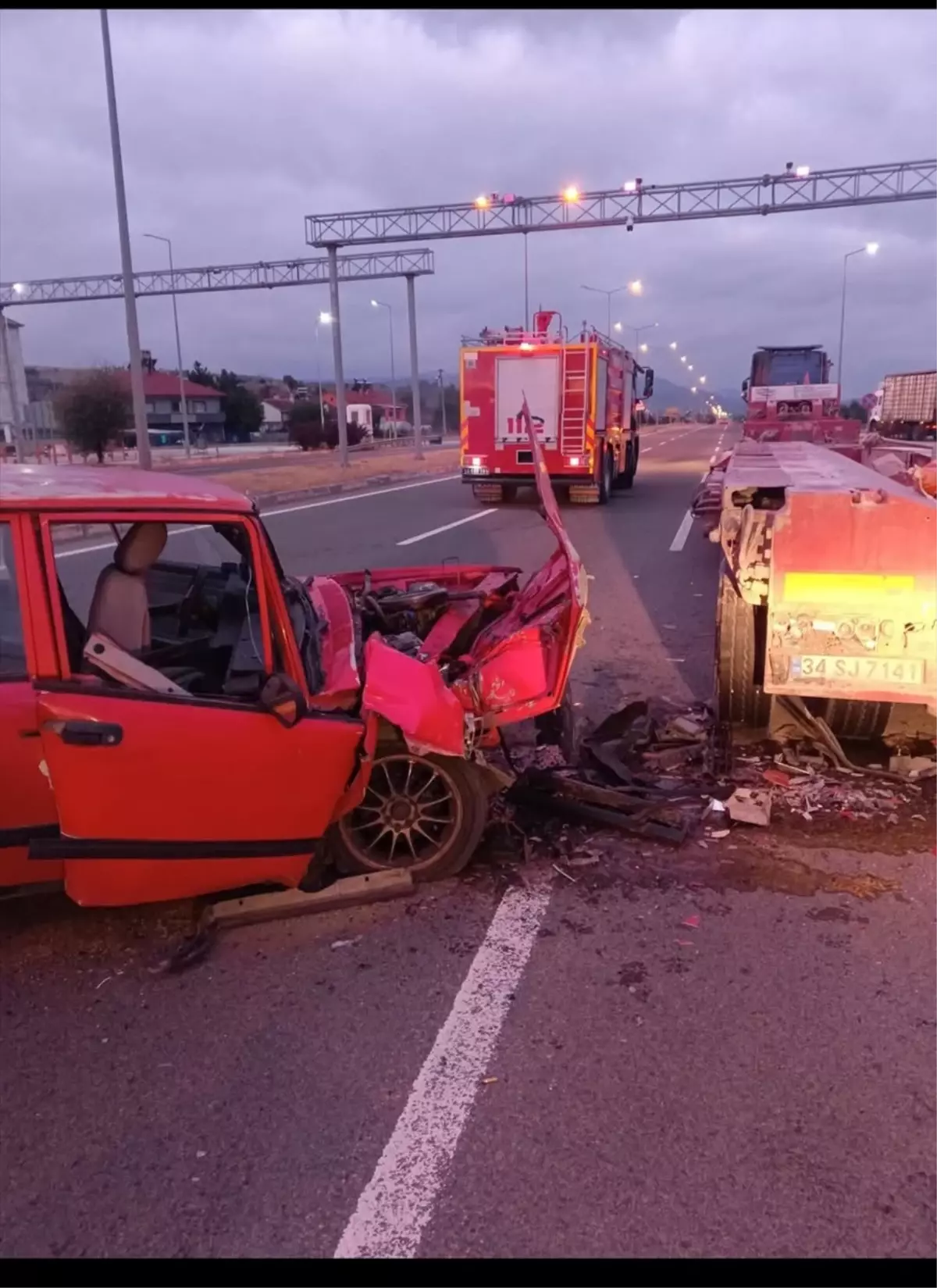 Bolu'da Tır ve Otomobil Çarpıştı: 1 Yaralı