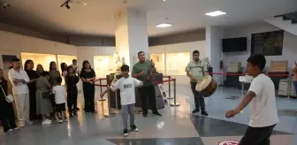Roman Vatandaşlar Bolu Müzesinde Geleneksel Eğlence Düzenledi