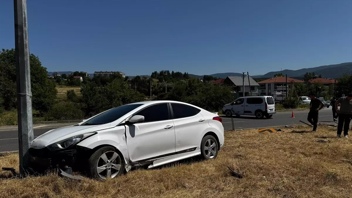 Bolu'da Trafik Kazası: 6 Yaralı