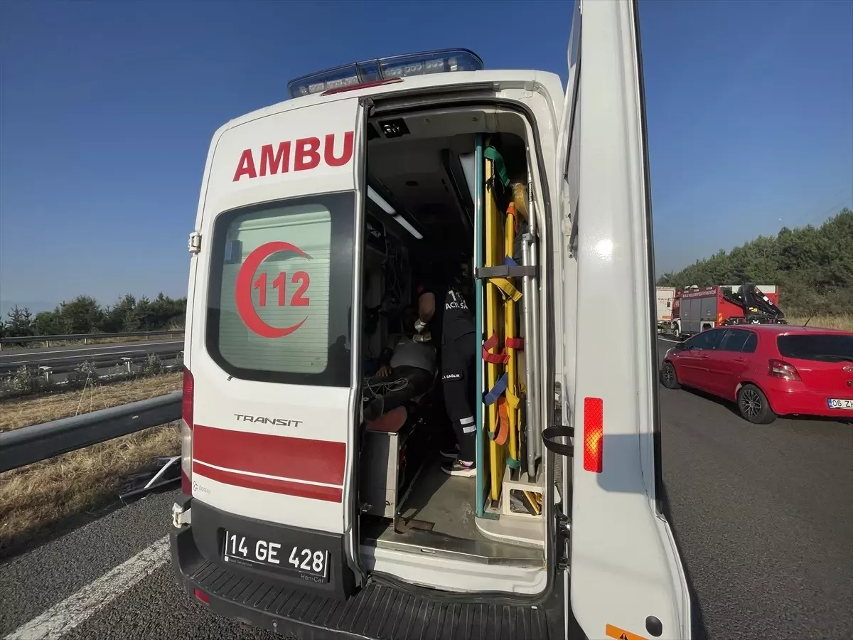 Anadolu Otoyolu'nda Tır Çarpışması: 1 Yaralı