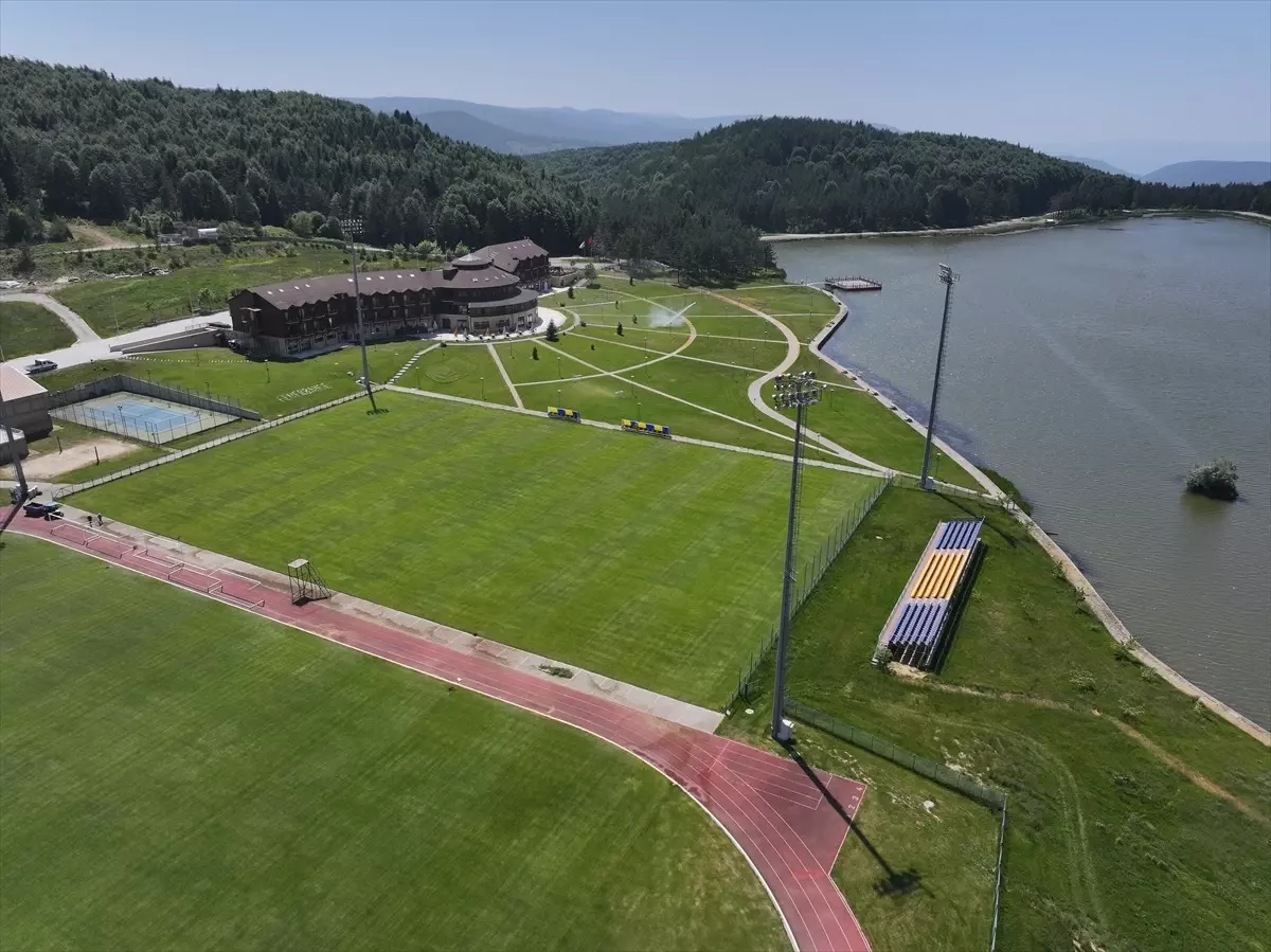 Bolu ve Düzce, Futbol Takımları İçin Yeni Sezon Hazırlıklarına Ev Sahipliği Yapacak