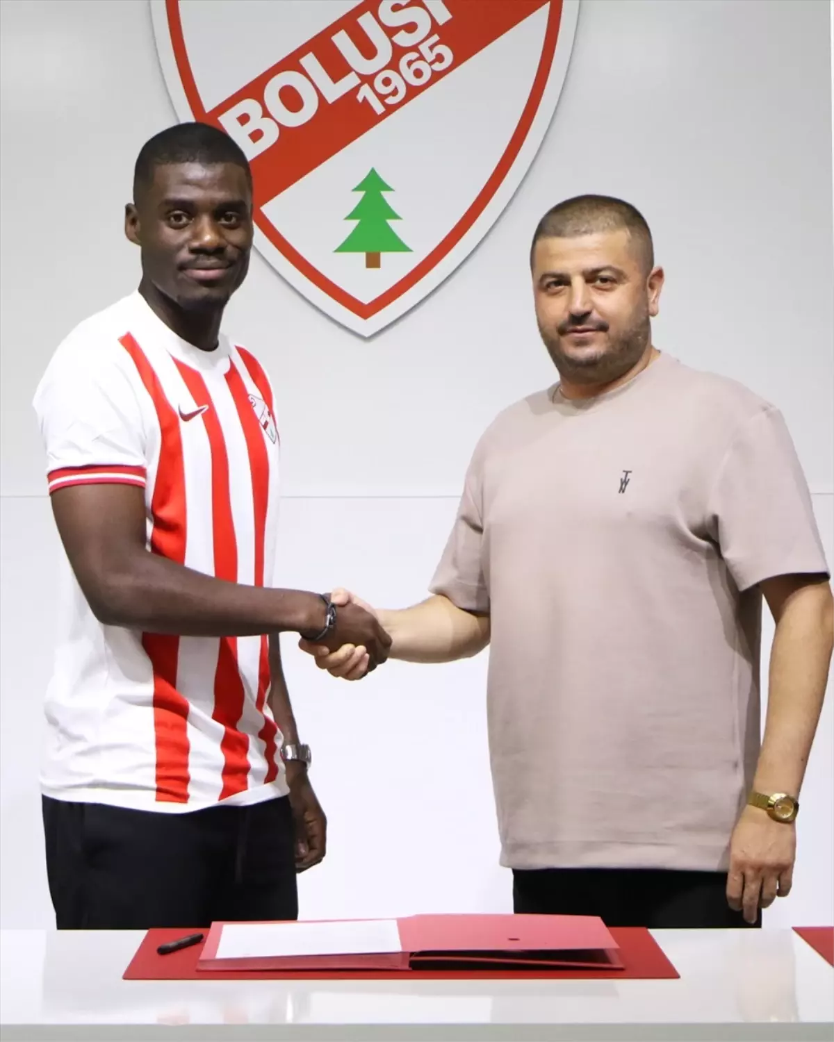 Boluspor, Loic Kouagba ile 2 Yıllık Sözleşme İmzaladı