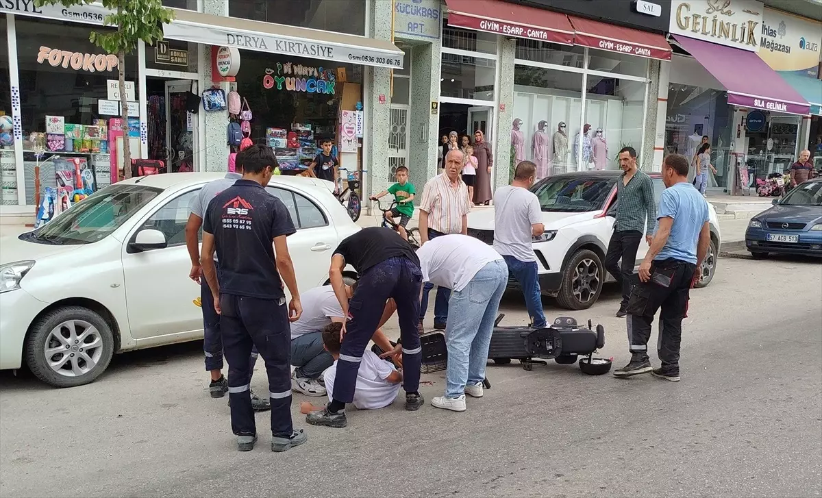 Boyabat'ta Elektrikli Bisiklet Kazası: 13 Yaşındaki Çocuk Yaralandı