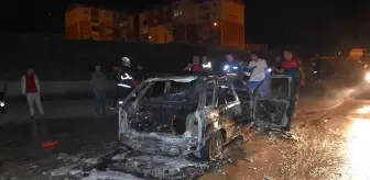 Boyabat'ta Seyir Halindeki Otomobil Yandı