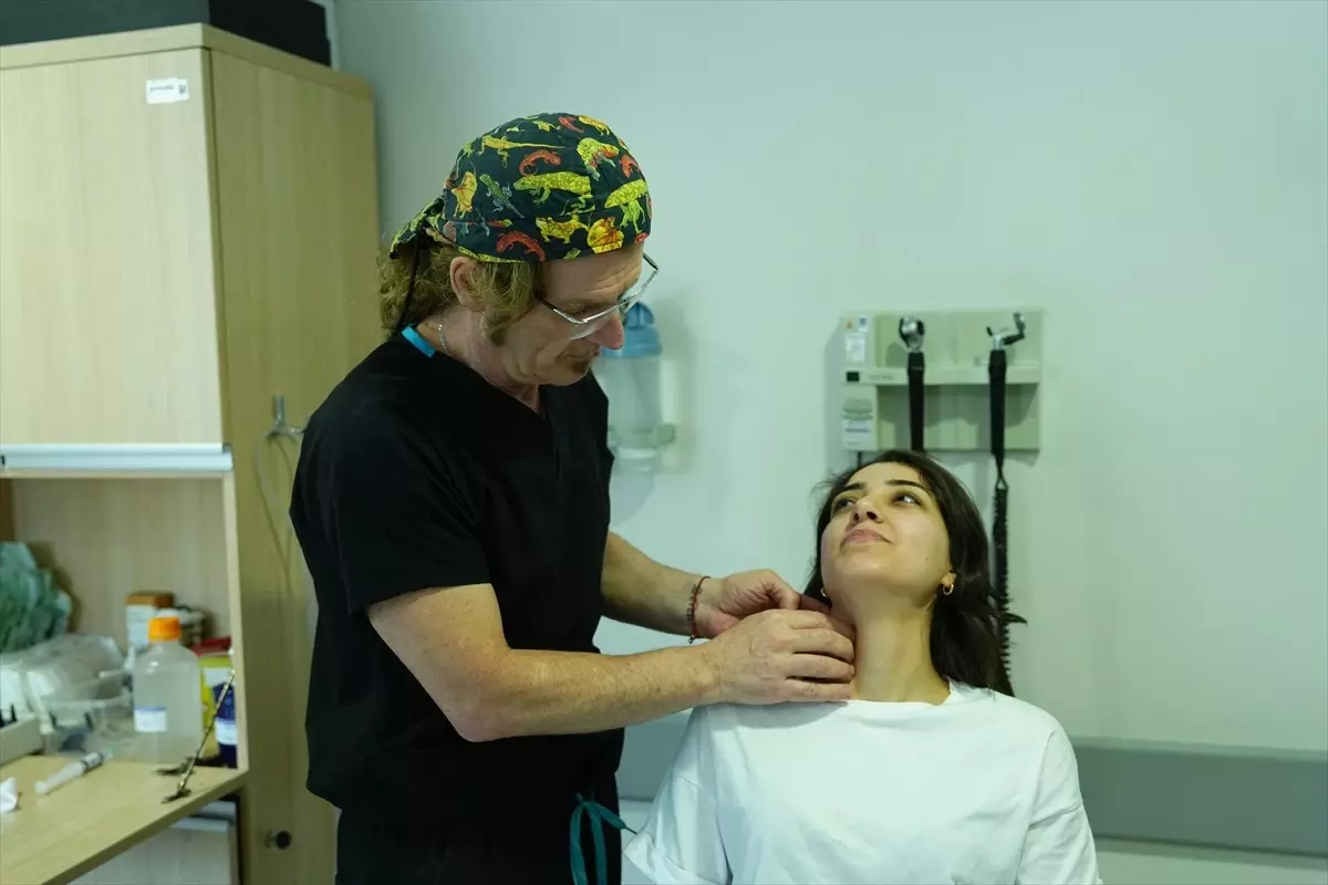 Boyundaki Şişlikler Ciddi Hastalıkların Belirtisi Olabilir