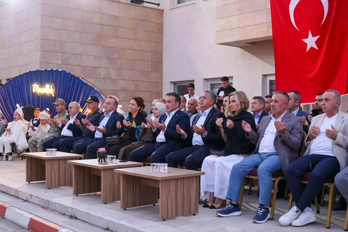 Bozüyük'te Çocuklar İçin Sünnet Töreni Düzenlendi