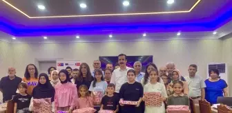 Bozyazı'da En Çok Kitap Okuyan Öğrencilere Ödül Verildi