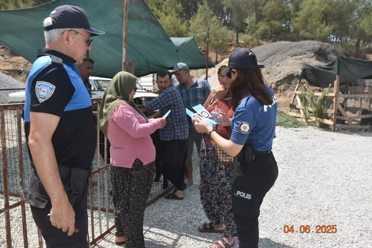 Mersin'de Kurban Bayramı İçin Hayvan Pazarında Denetim Yapıldı