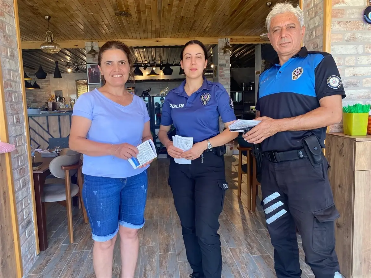 Bozyazı'da Polis Ekiplerinden Boğulma Olaylarına Karşı Bilgilendirme