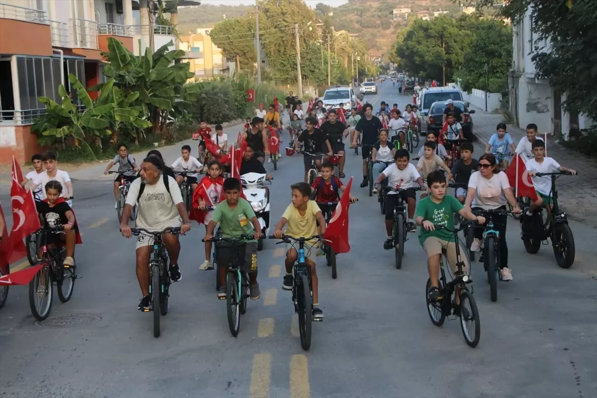 Mersin Bozyazı'da Zafer Bayramı Bisiklet Turu Düzenlendi