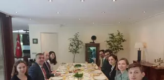 Brüksel'de 'Dünya Kahvaltı Günü' kapsamında geleneksel Türk kahvaltısı tanıtıldı