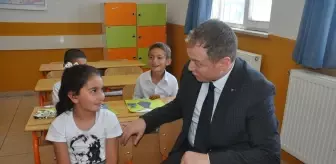 Muş'ta Öğrencilere Karne Dağıtım Töreni