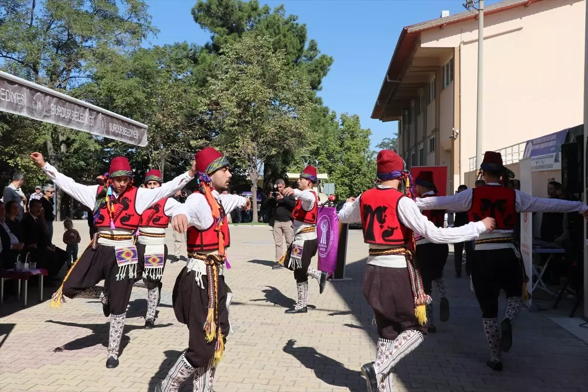 Burdur'da Yılın Ahisi Ödülü Ramazan Gökdoğan'a Verildi