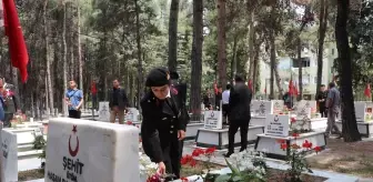 Burdur'da jandarmadan şehitlik ziyareti