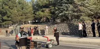 Burdur'da Tarım Aracı ve Otomobillerin Çarpışması: 1 Ölü