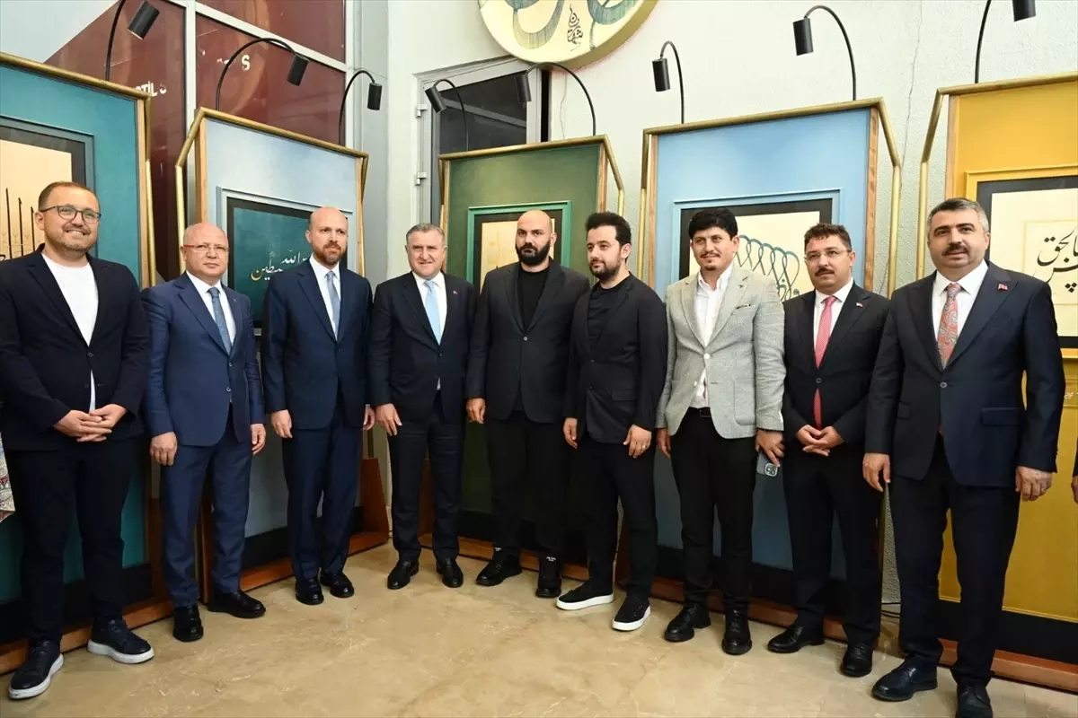 Bursa'da 'Adil-i Mutlak' Hat Sergisi Açıldı