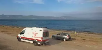 Bursa'da Kontrolden Çıkan Otomobil İznik Gölü'ne Düştü