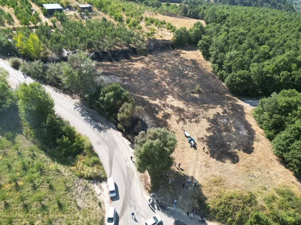 İnegöl'de Yangın Korkusu: Boş Arazide Çıkan Yangın Ormana Sıçramadan Söndürüldü