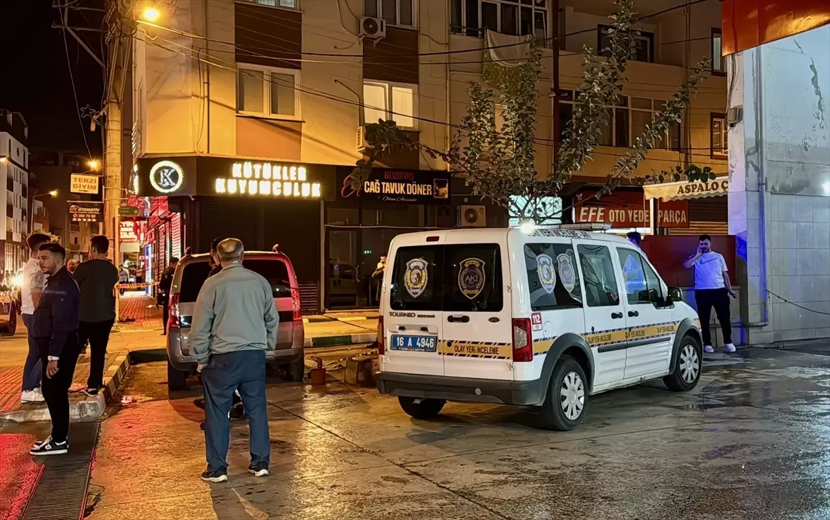 Bursa'da Silahlı Kavga: Başından Vurulan Kişi Ağır Yaralı