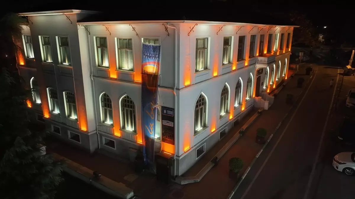 Bursa'da Müze Ziyaret Saatleri Uzatıldı