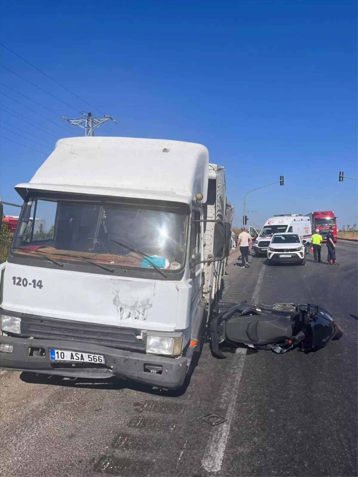 Karacabey'de Motosiklet Kazası: Baba Hayatını Kaybetti, Oğlu Ağır Yaralandı