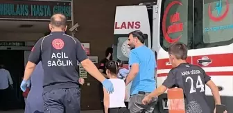 Kumbarasını Açmaya Çalışan Çocuk Bıçakla Yaralandı