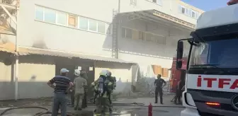 İnegöl'de Mobilya Fabrikasında Yangın Çıktı