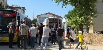 Bursa'da Otobüs ile Motosiklet Çarpıştı: 1 Yaralı