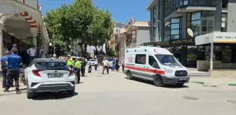 Orhangazi'de Otomobilin Çarpması Sonucu 2 Kişi Yaralandı