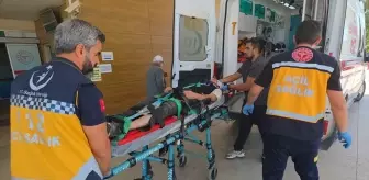 Bursa'da Bisikletli Genç Otomobille Çarpıştı, Durumu Ağır