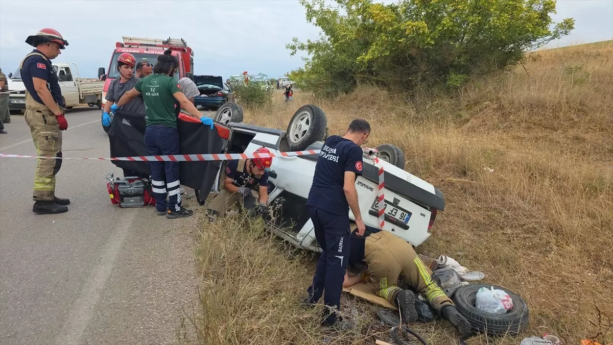 İnegöl'de Şarampole Devrilen Otomobildeki Sürücü Hayatını Kaybetti