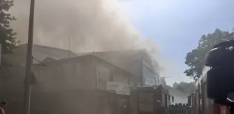 Bursa'da Tekstil Mağazasında Yangın Çıktı
