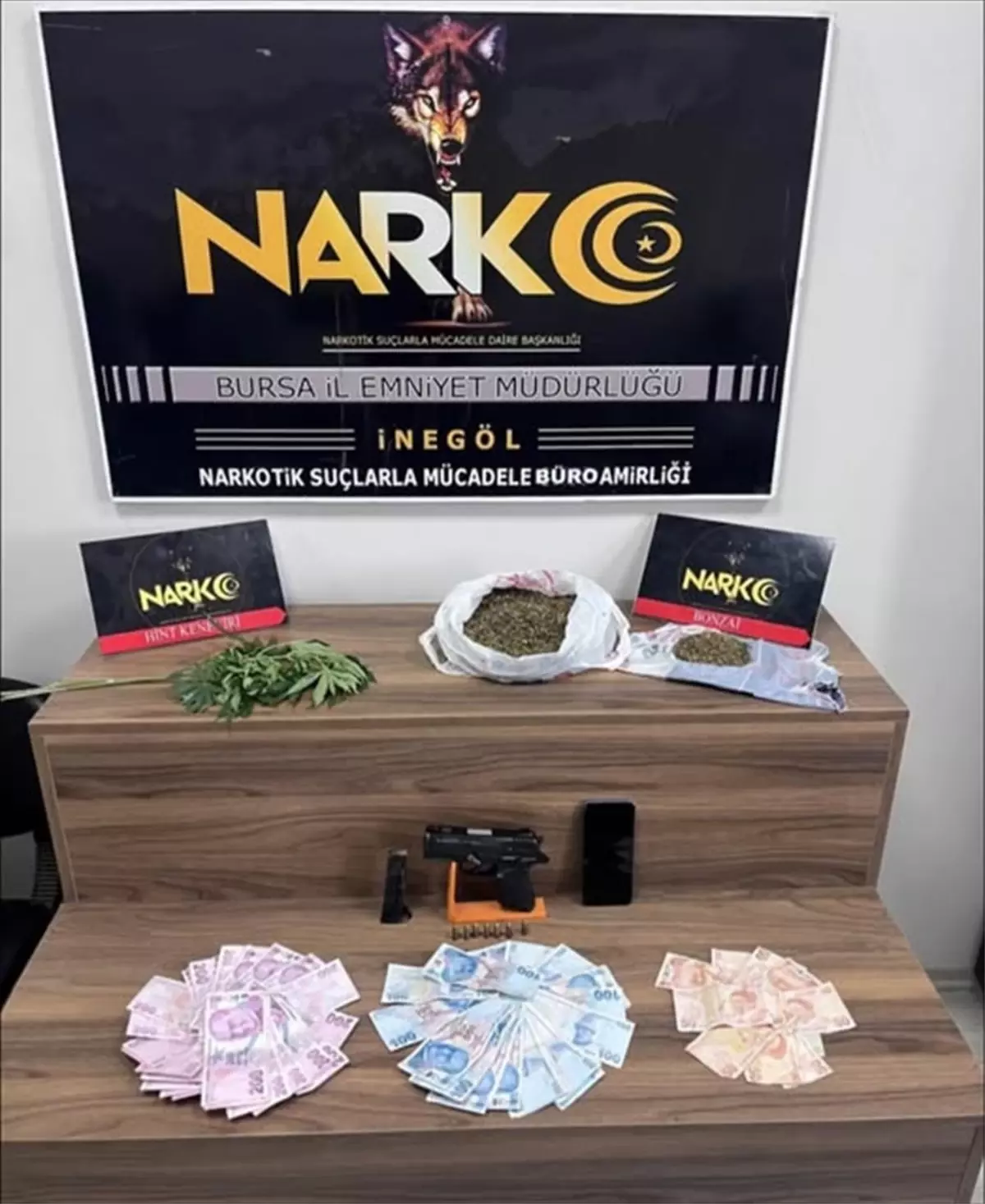 İnegöl'de Uyuşturucu Operasyonu: 2 Gözaltı