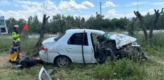 Bursa'da Zeytinliğe Devrilen Otomobilde Üç Yaralı