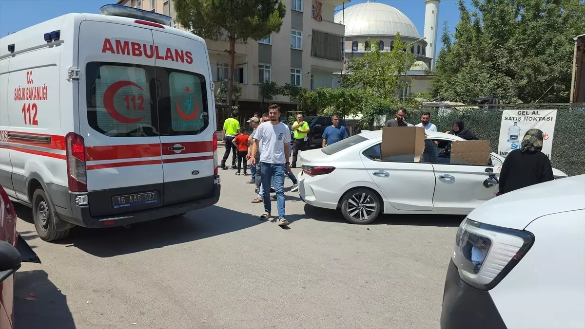 Bursa'da Zincirleme Trafik Kazası: 3 Yaralı