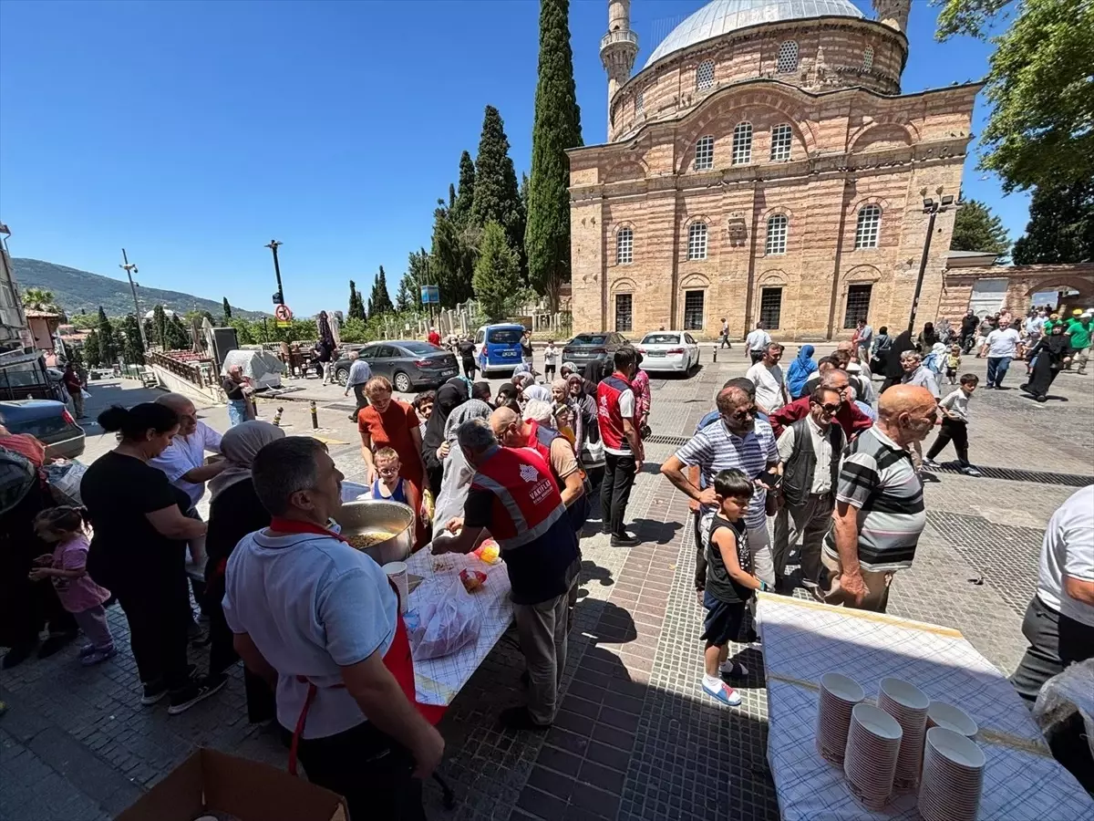 Bursa'da Aşure İkramı İle Muharrem Ayı Kutlandı