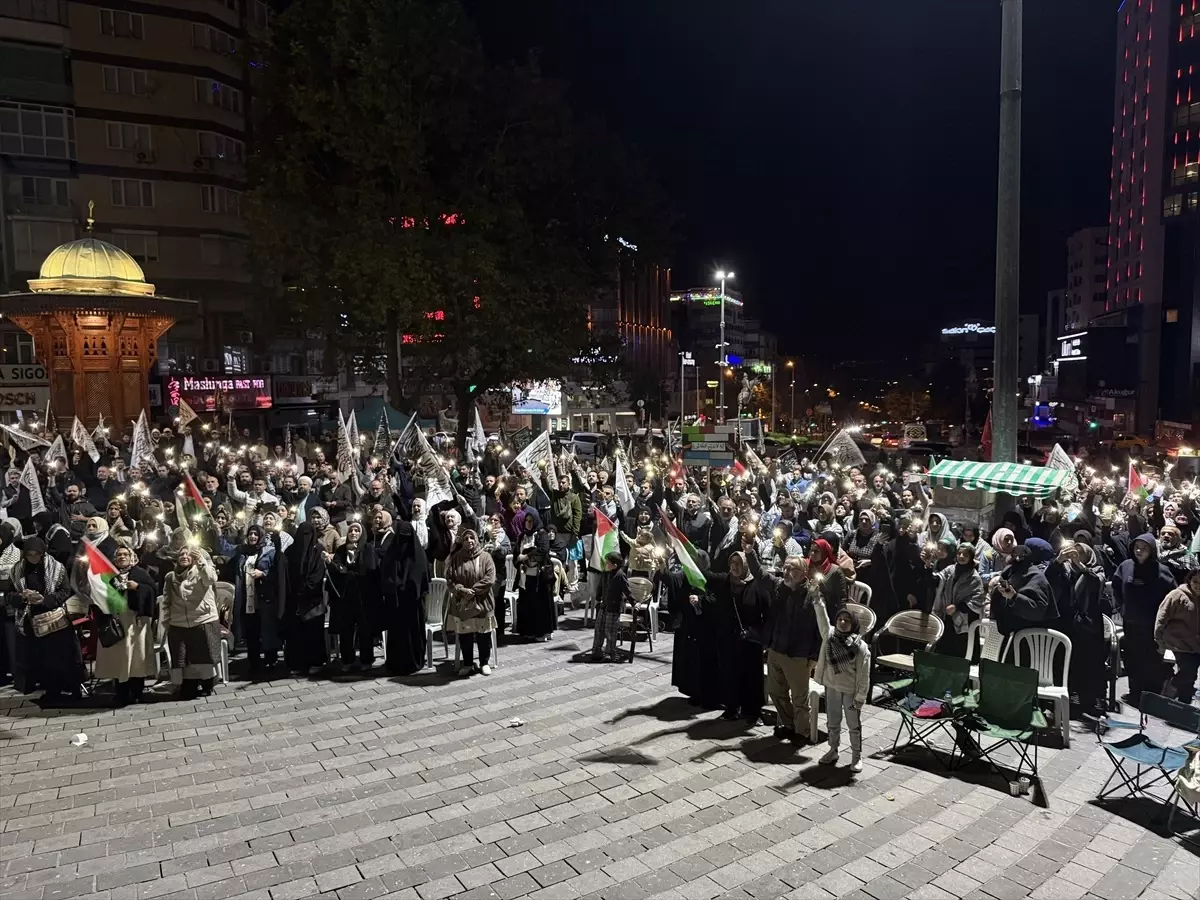 Bursa, Eskişehir, Çanakkale ve Kütahya'da Küresel Sumud Filosu'na Destek Gösterileri